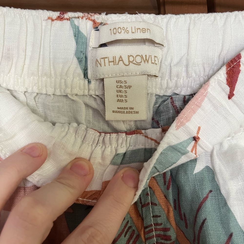 Cynthia Rowley White and Blue Tropical Linen Pants - Picture 3 of 4